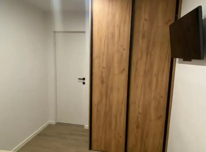 Apartment Hana *